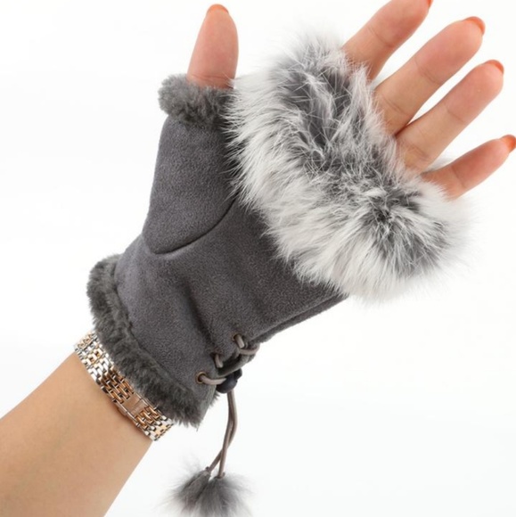 Suede Fingerless Gloves. - Picture 5 of 5